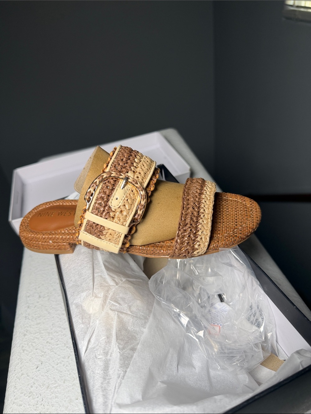 NWT-Women's Sameey Nine West - Picture 9 of 9